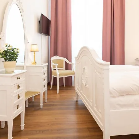 Heritage Boutique Apartment *